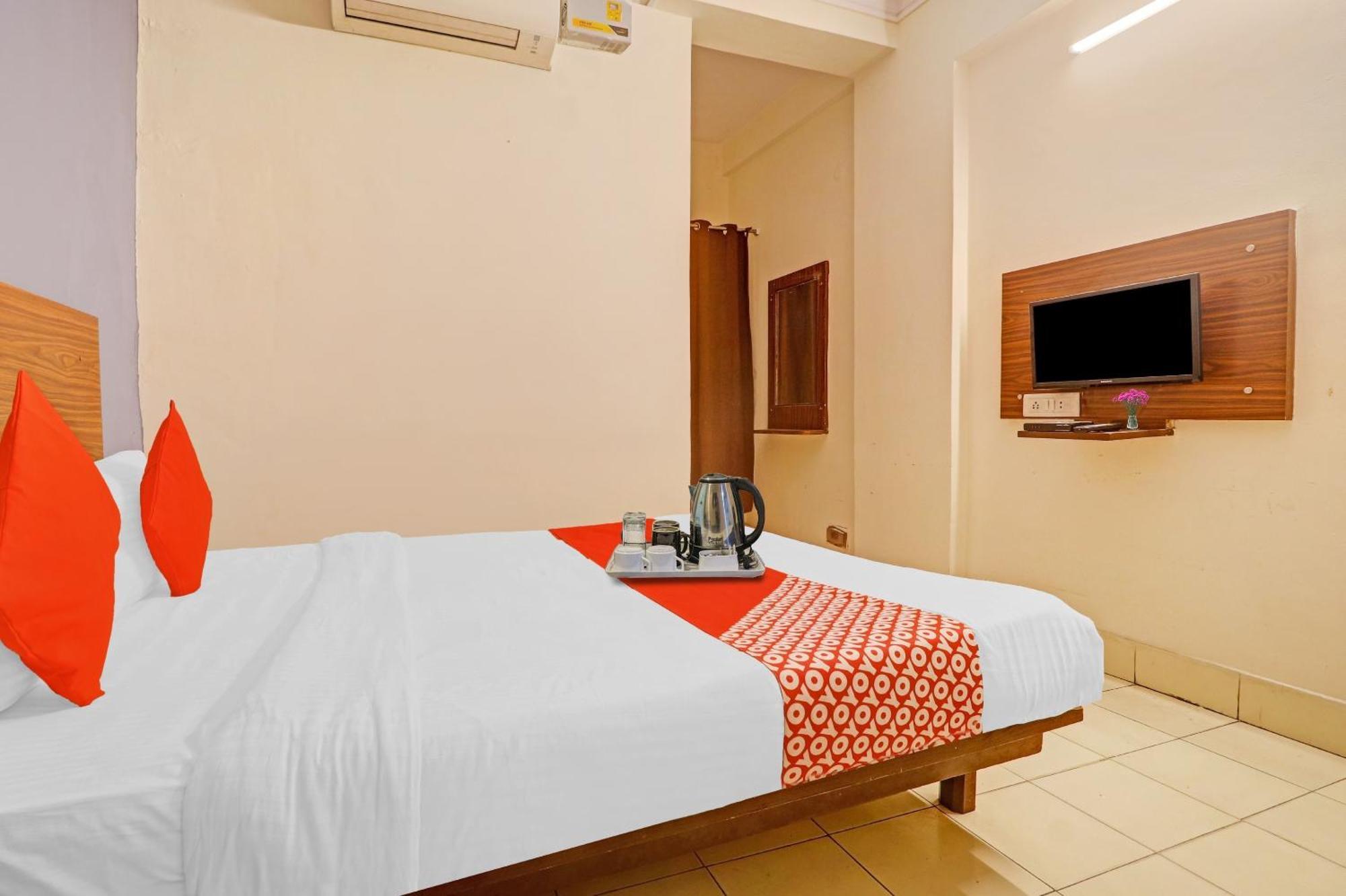 Collection O Paradise Circle Hyderabad Exterior photo