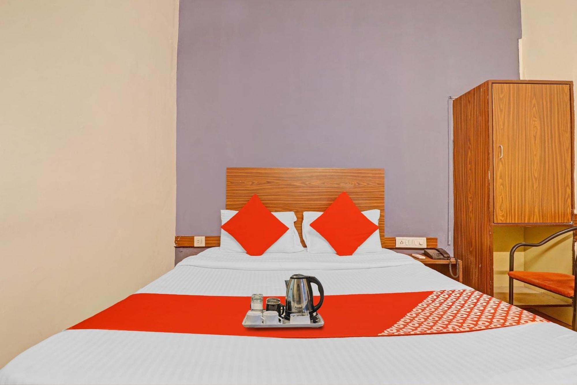 Collection O Paradise Circle Hyderabad Exterior photo