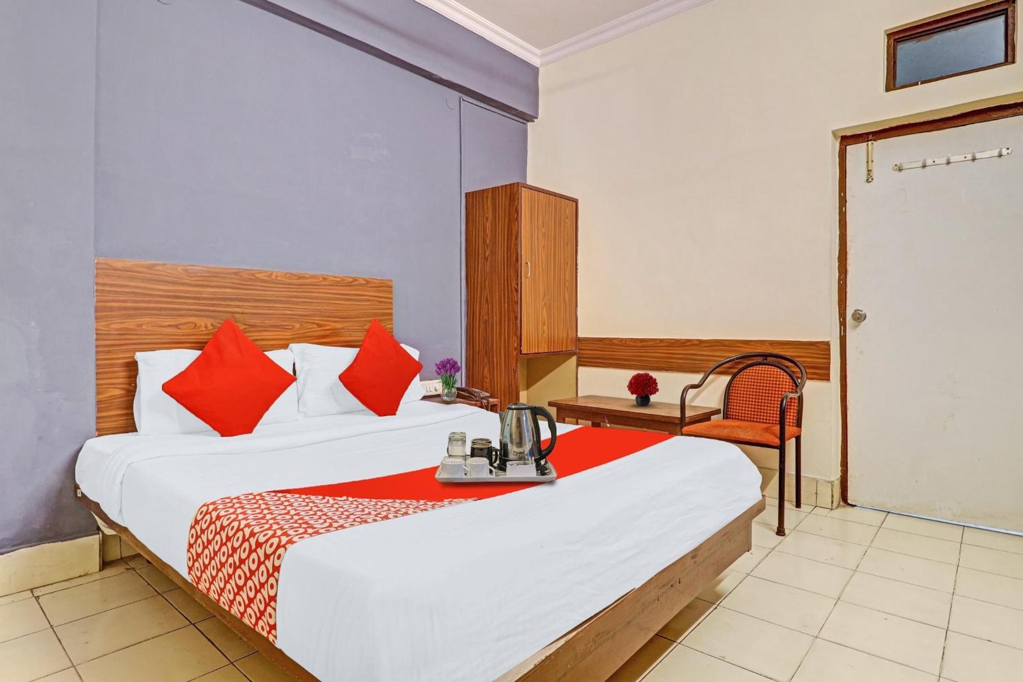 Collection O Paradise Circle Hyderabad Exterior photo