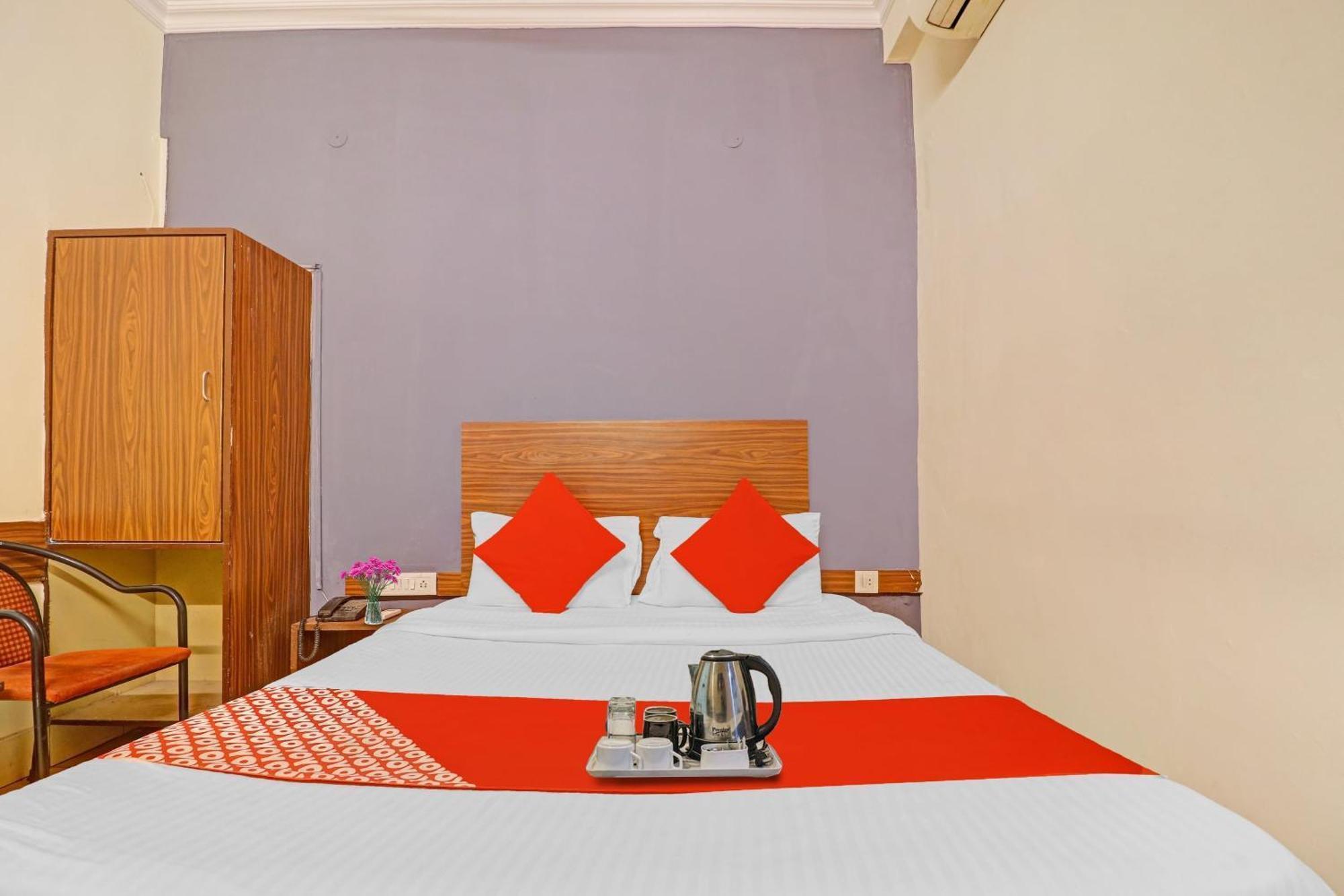 Collection O Paradise Circle Hyderabad Exterior photo