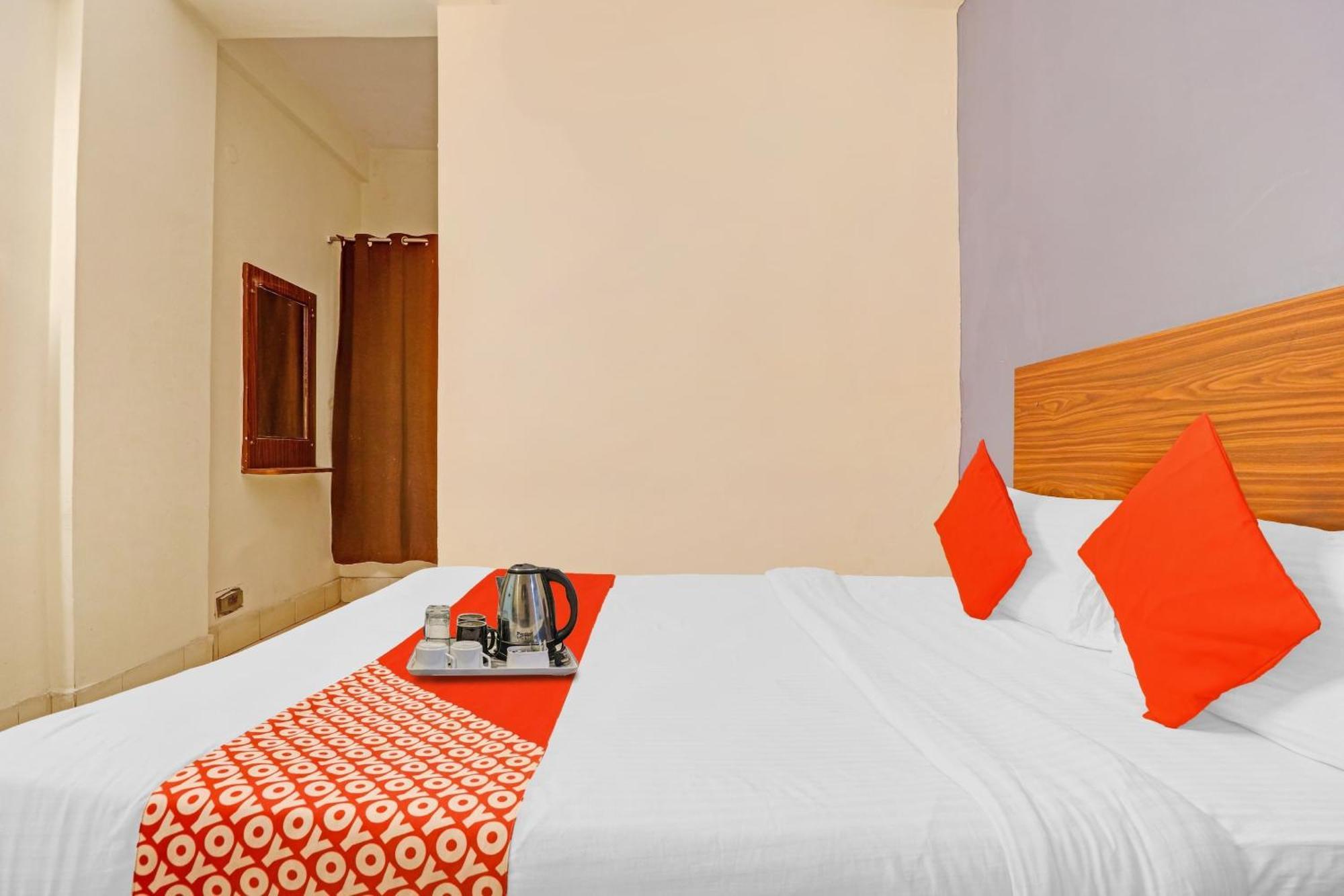 Collection O Paradise Circle Hyderabad Exterior photo