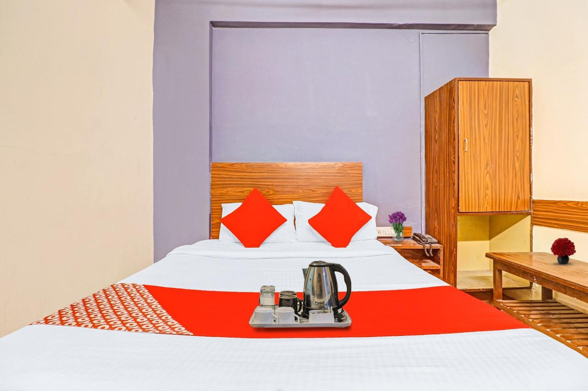 Collection O Paradise Circle Hyderabad Exterior photo